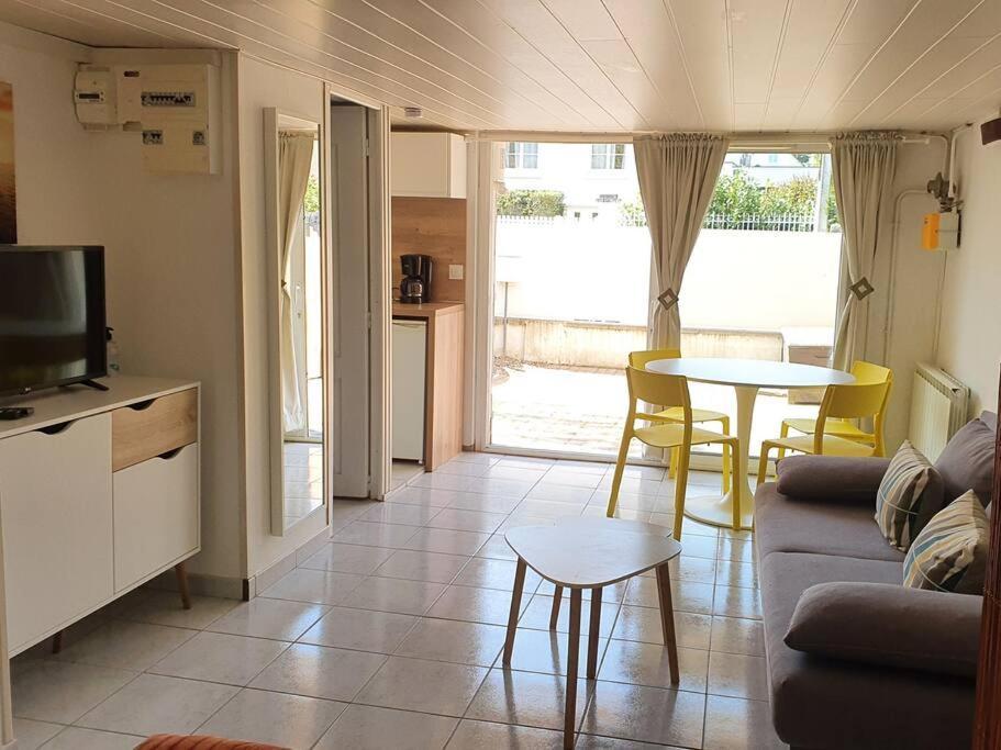 Logement Amboise Centre Avec Terrasse Privee 외부 사진